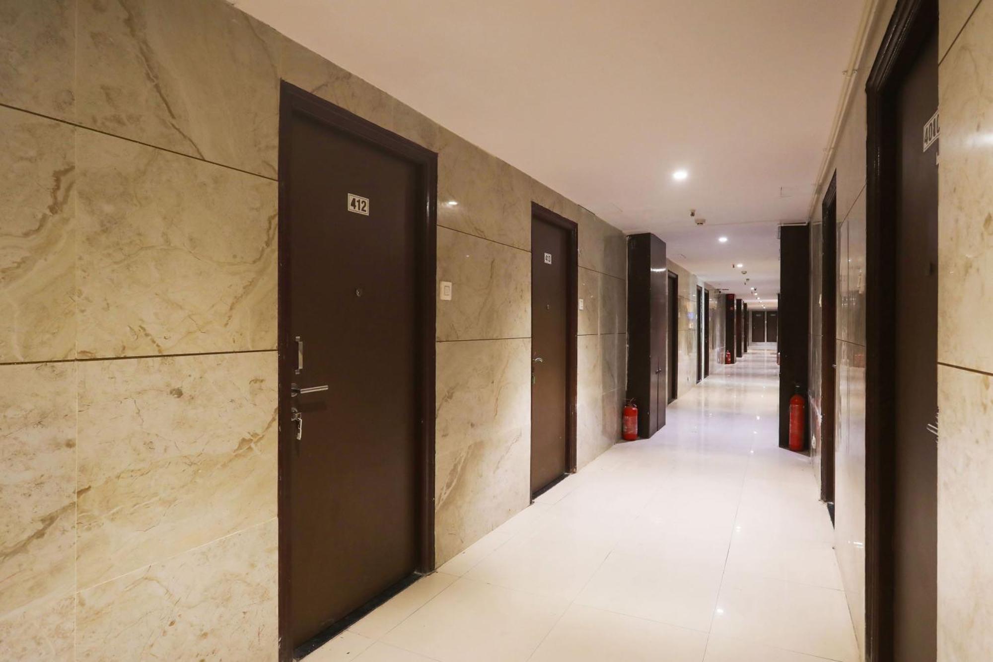 OYO Flagship 74901 Hotel Kumkum Palace Bhatha Exterior foto