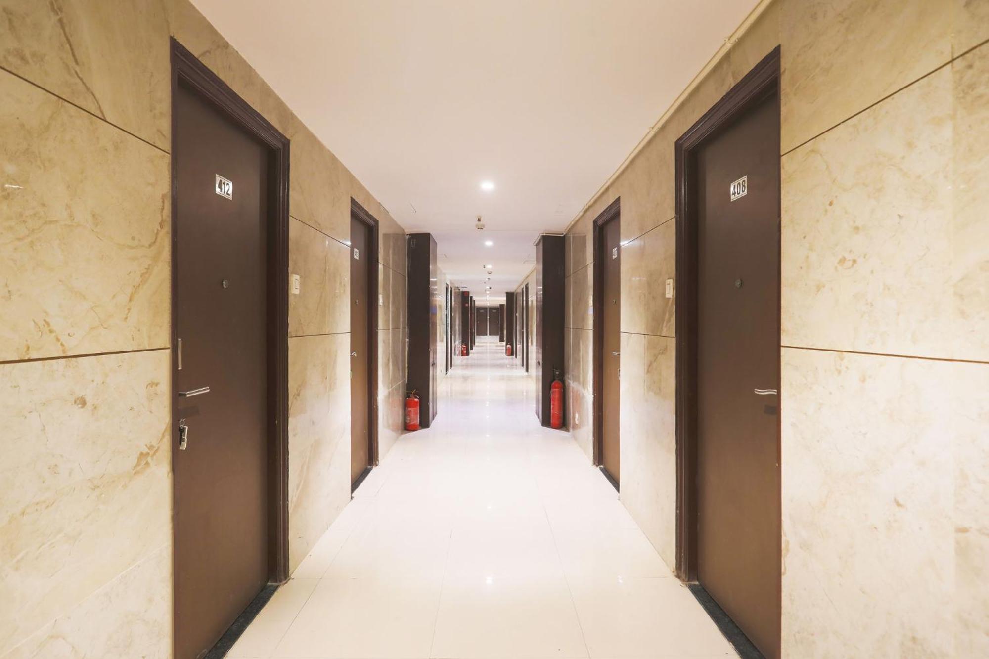 OYO Flagship 74901 Hotel Kumkum Palace Bhatha Exterior foto
